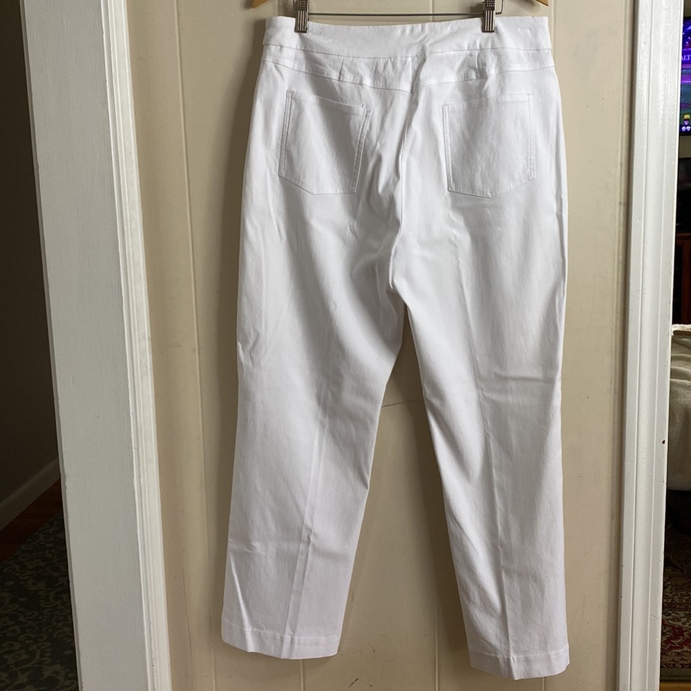 Draper’s and Damon’s White Flat Front Pull On Pants - Picture 2 of 7